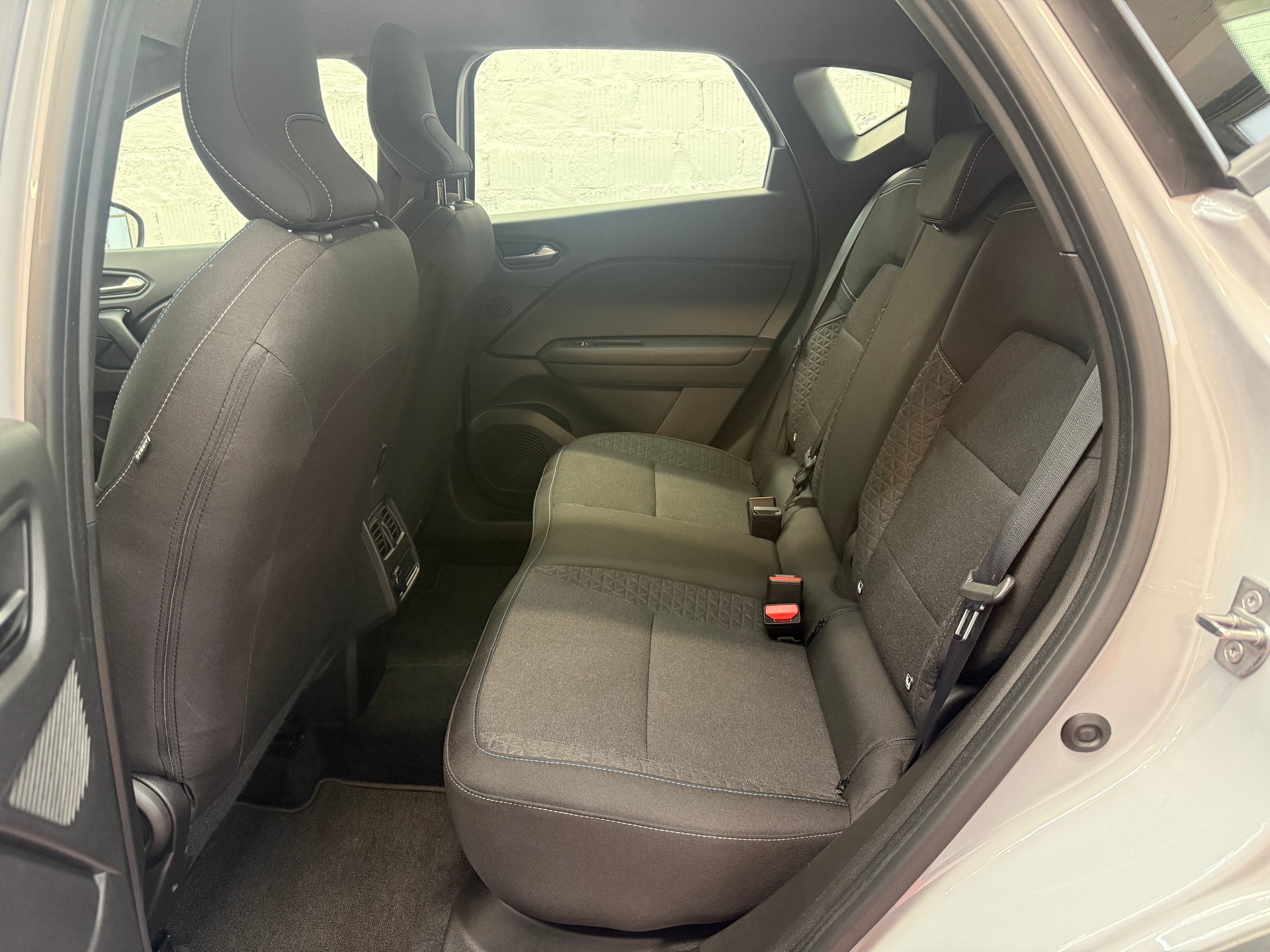 RENAULT Captur Evolution TCE 160 EDC-image-4