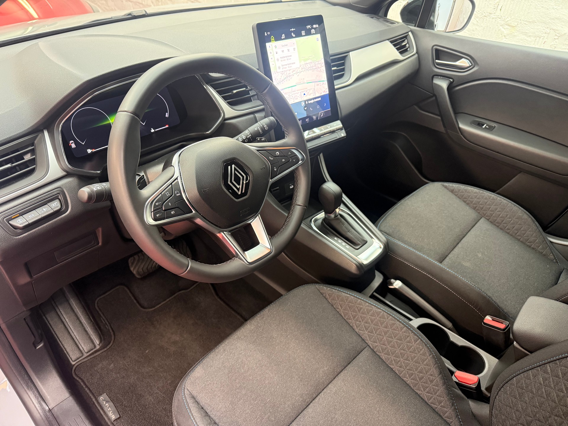 RENAULT Captur Evolution TCE 160 EDC-image-5