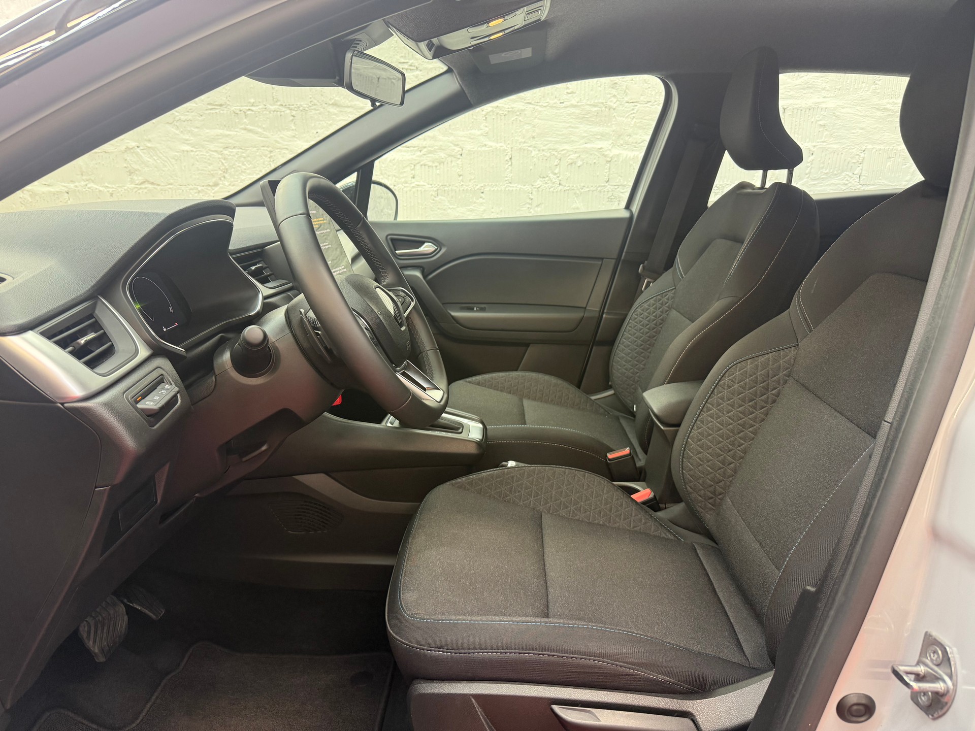 RENAULT Captur Evolution TCE 160 EDC-image-3