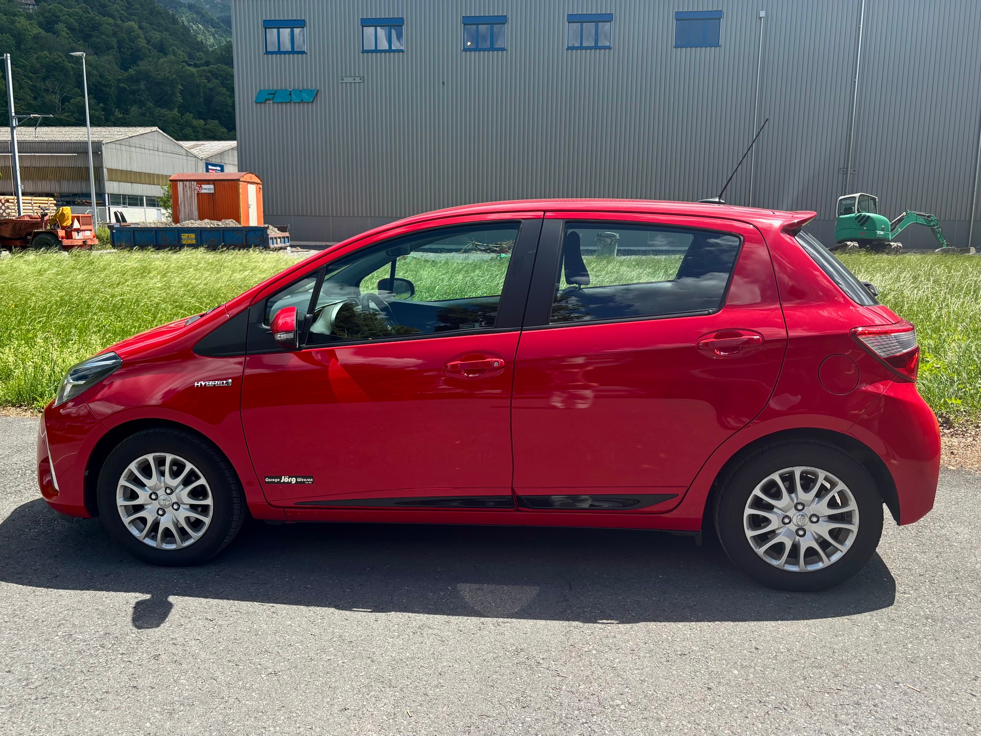 TOYOTA 1.5 VVT-i HSD Trend-image-1