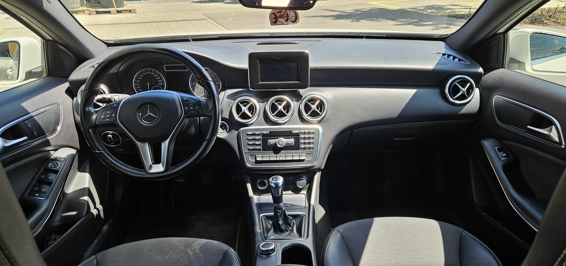 MERCEDES-BENZ A 180 CDI-image-4