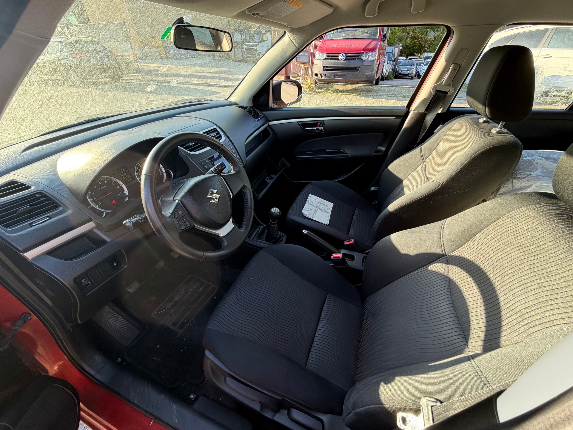 SUZUKI Swift 1.2i 16V GL 4x4-image-4