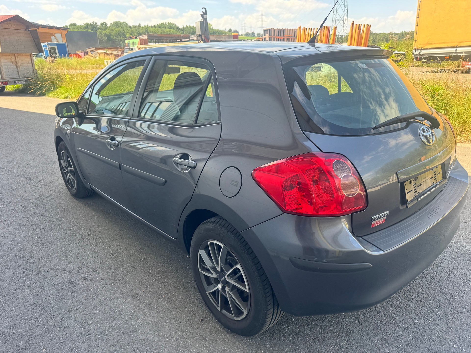 TOYOTA Auris 1.6 Linea Luna-image-2