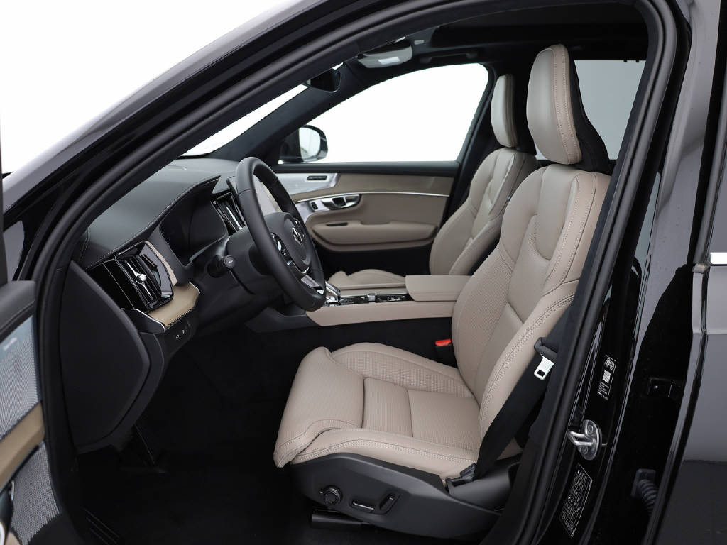 VOLVO XC90 2.0 T8 TE Ultra Bright eAWD-image-1