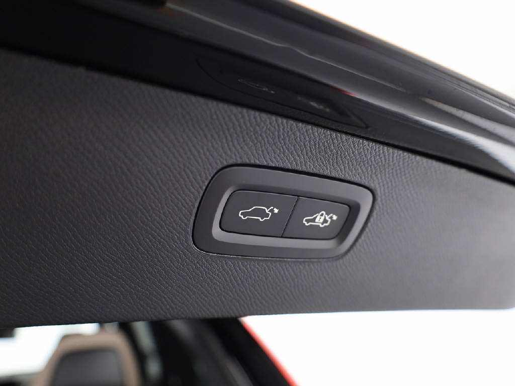 VOLVO XC90 2.0 T8 TE Ultra Bright eAWD-image-9