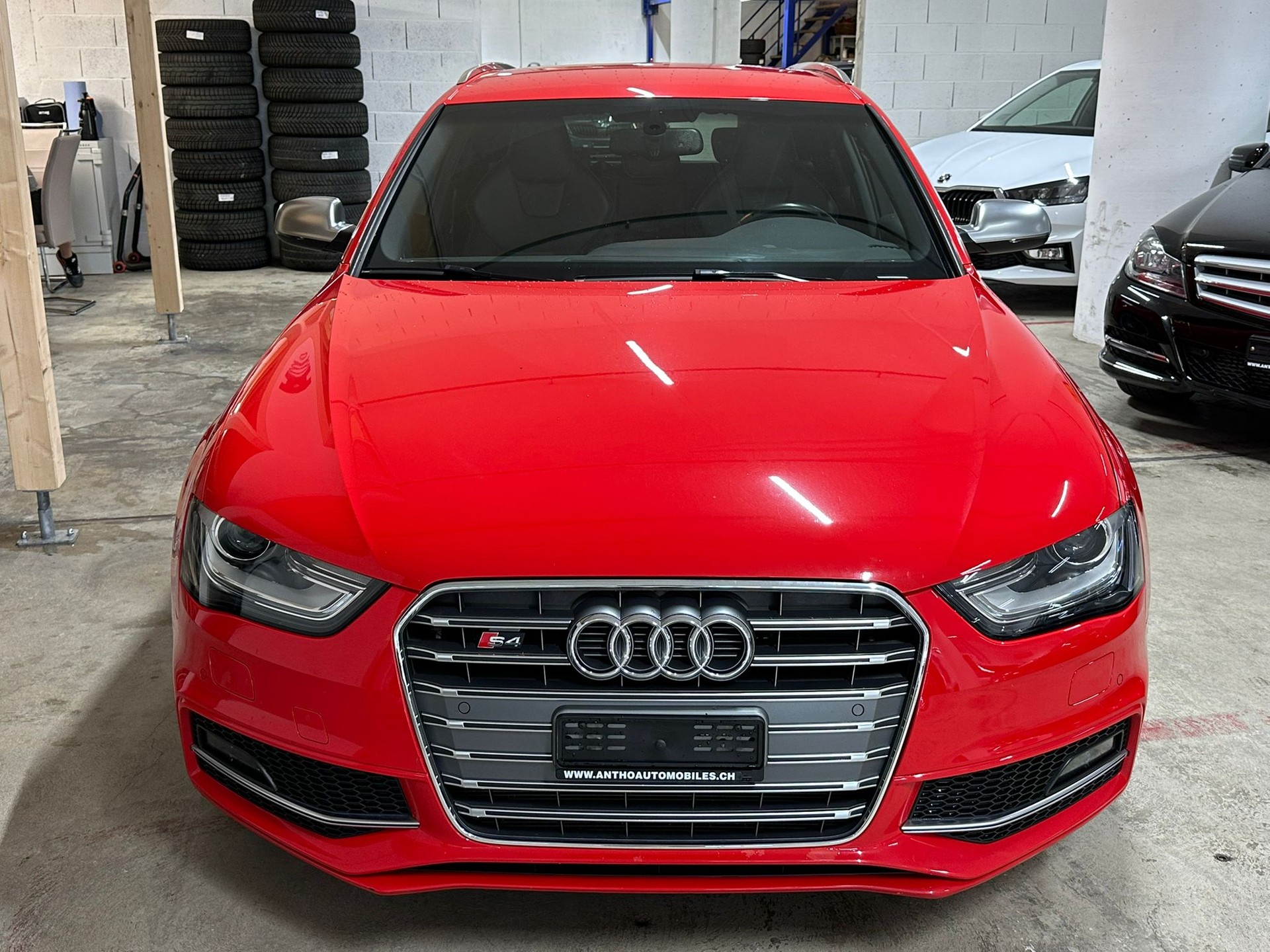 AUDI S4 Avant 3.0 TFSI quattro S-tronic-image-1