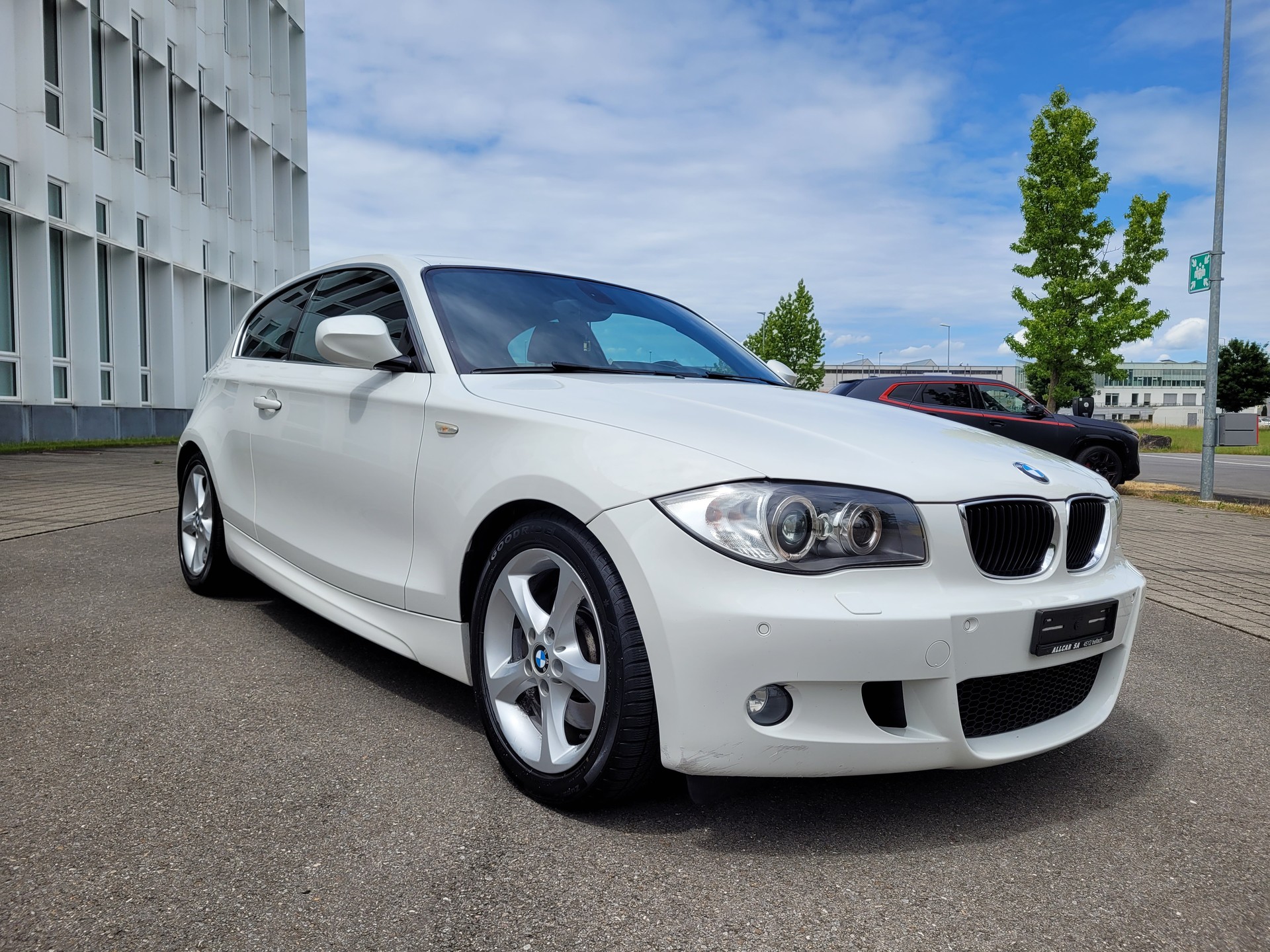 BMW 123d-image-3