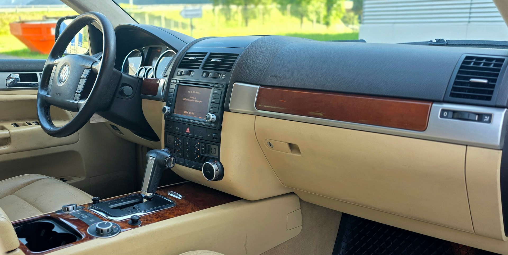 VW Touareg 5.0 TDI V10 Automatic-image-12