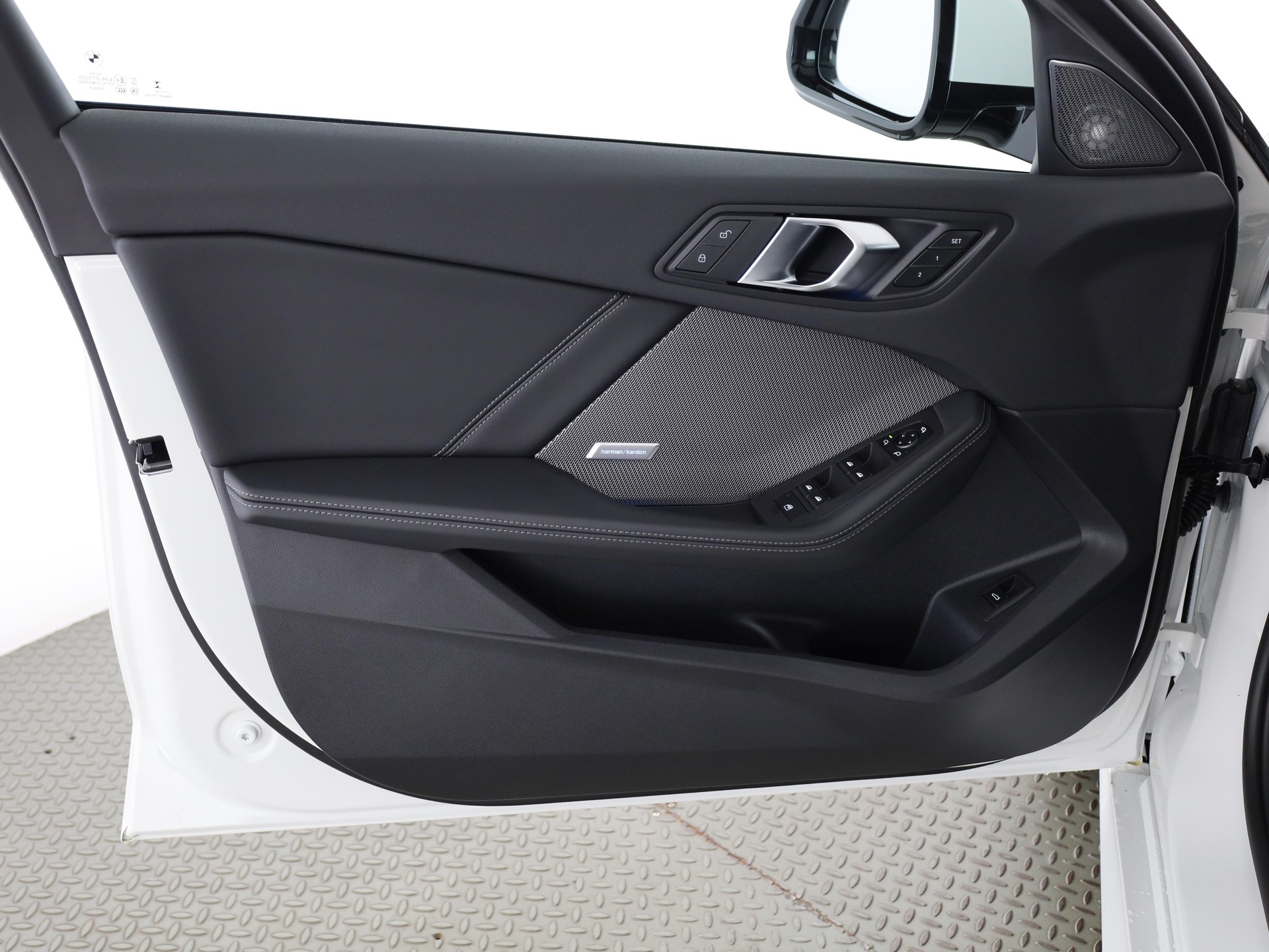 BMW 120d-image-8