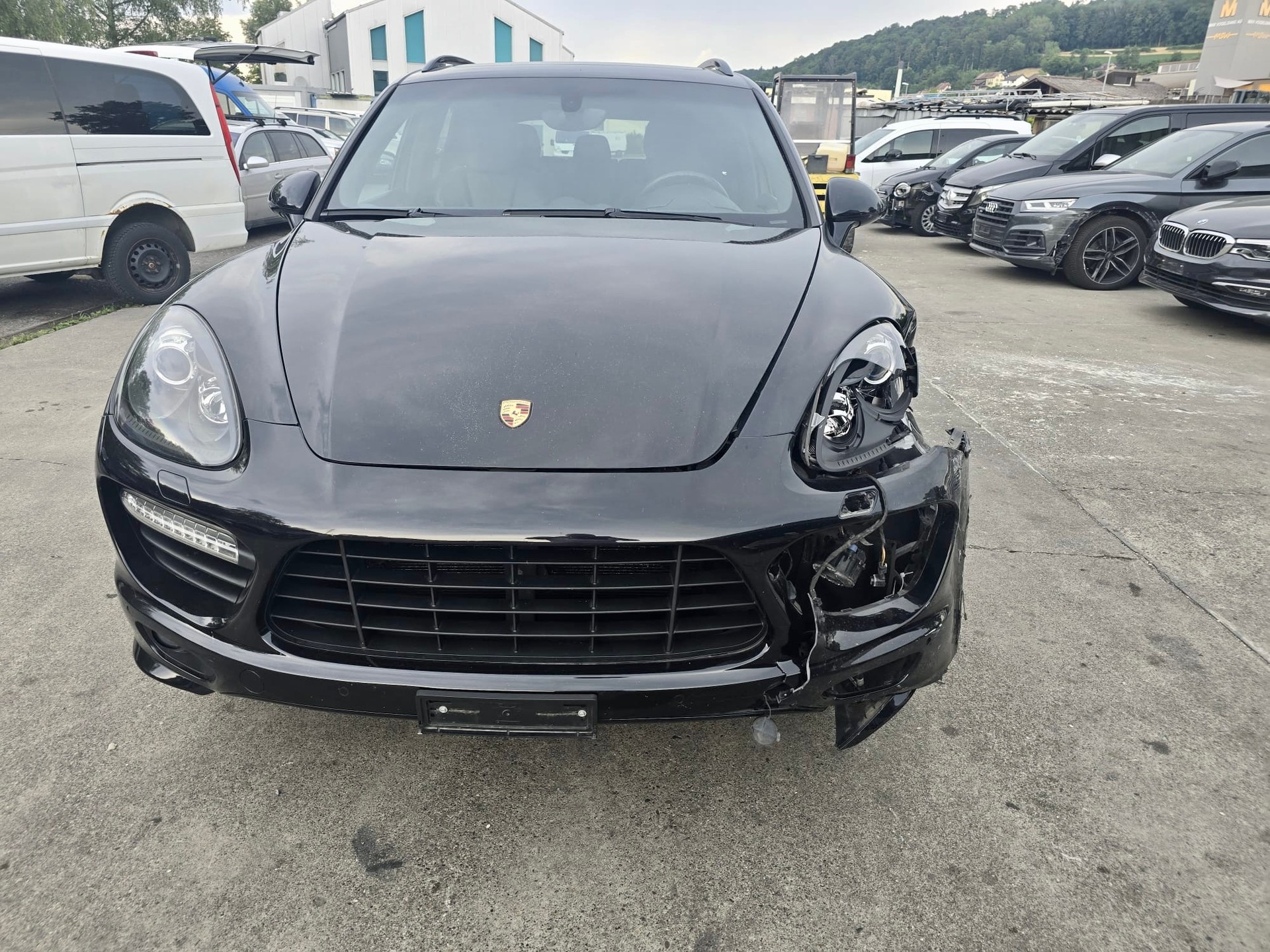 PORSCHE Cayenne GTS-image-6