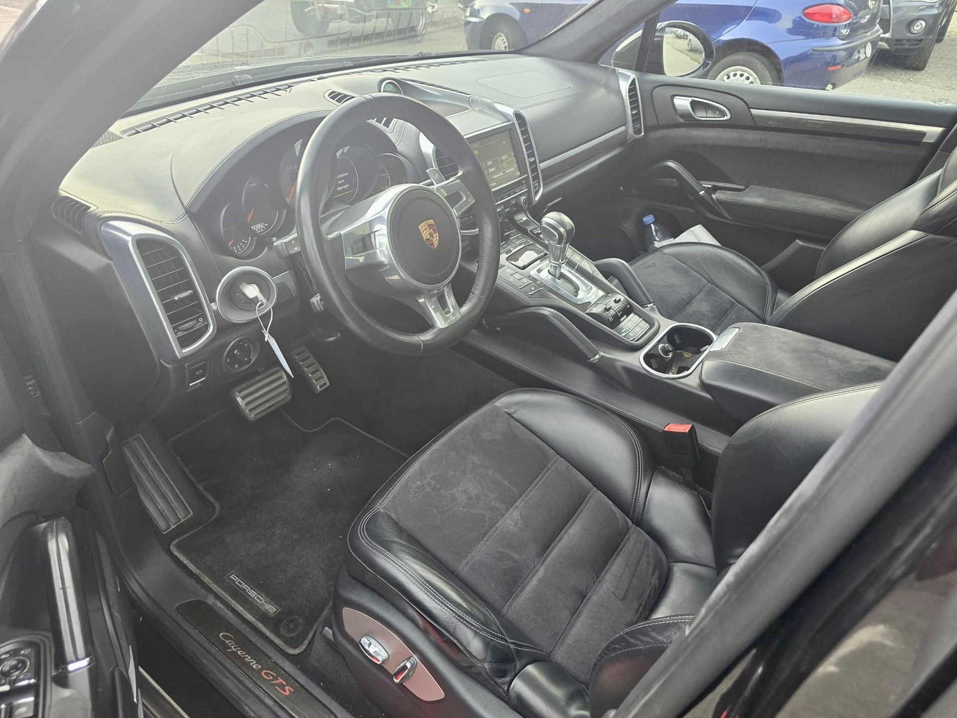 PORSCHE Cayenne GTS-image-10