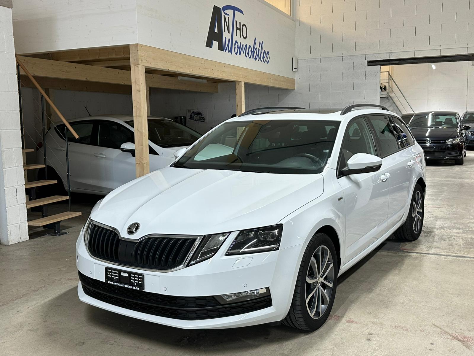 SKODA Octavia Combi 2.0 TSI Style 4x4 DSG-image-0