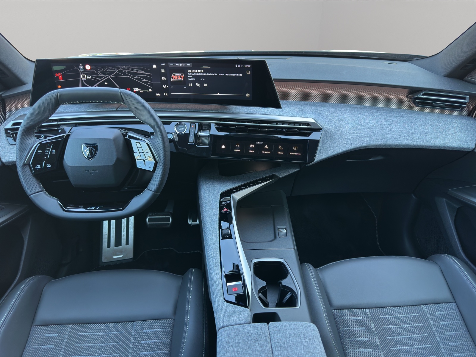PEUGEOT 5008 145 Hybrid e-DCS6 GT *7Plätzer* AHK 1000kg *Panorama*-image-10