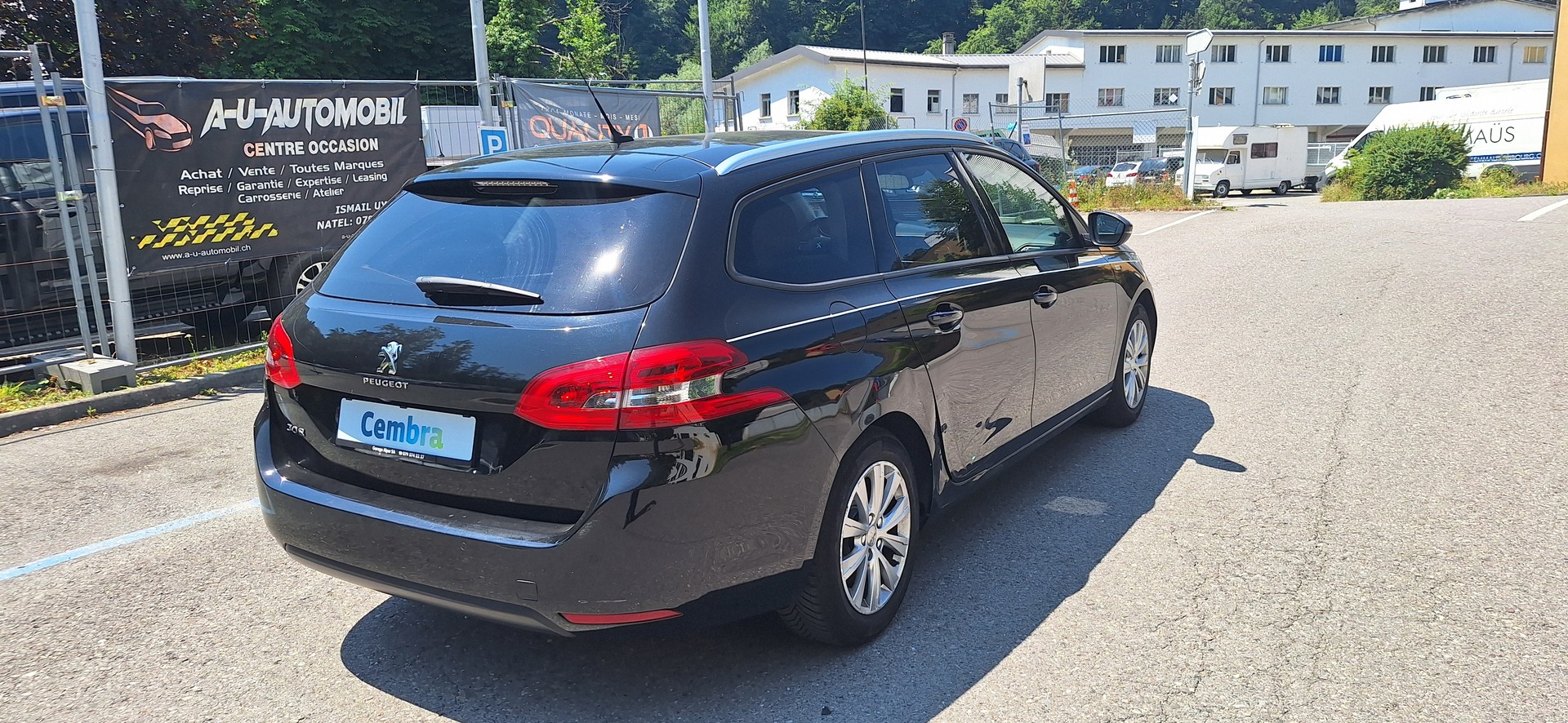 PEUGEOT 308 SW 1.2 THP Style Automatic-image-5