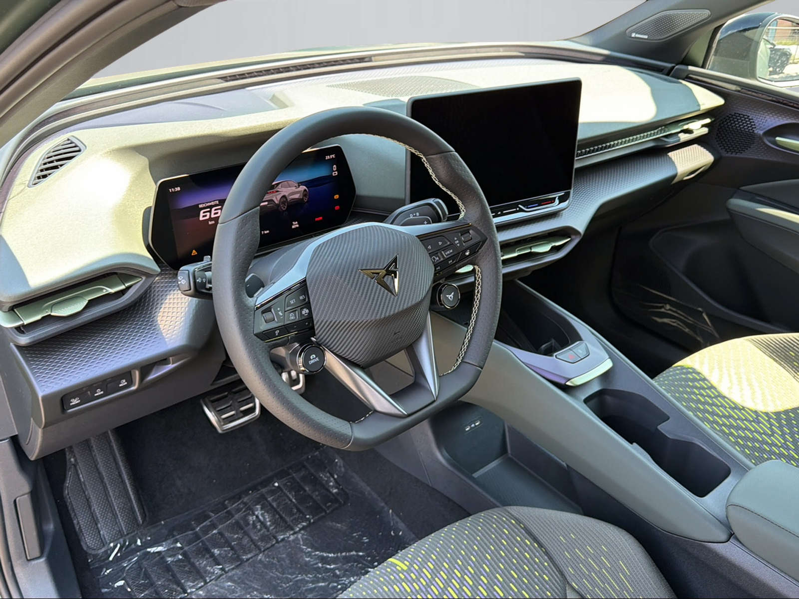 CUPRA Raval 52 kWh VZ Extreme Launch Edition-image-6