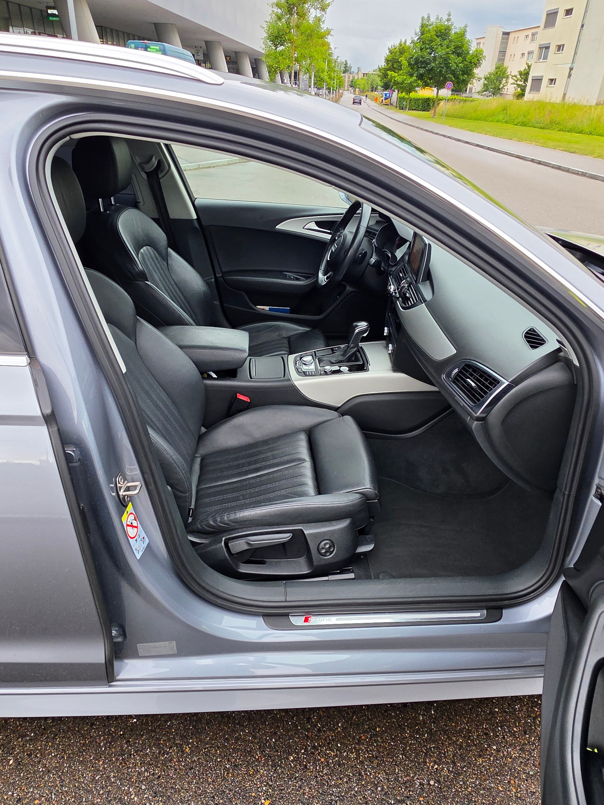 AUDI A6-image-9