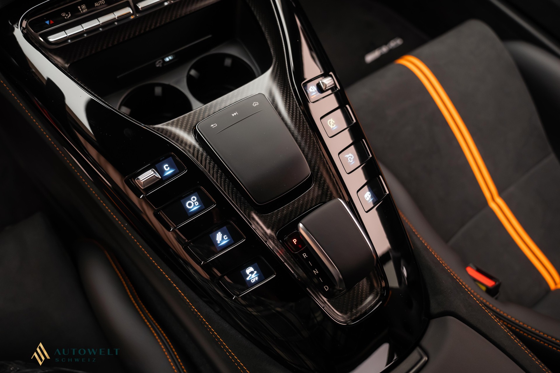 MERCEDES-BENZ AMG GT Black Series-image-6