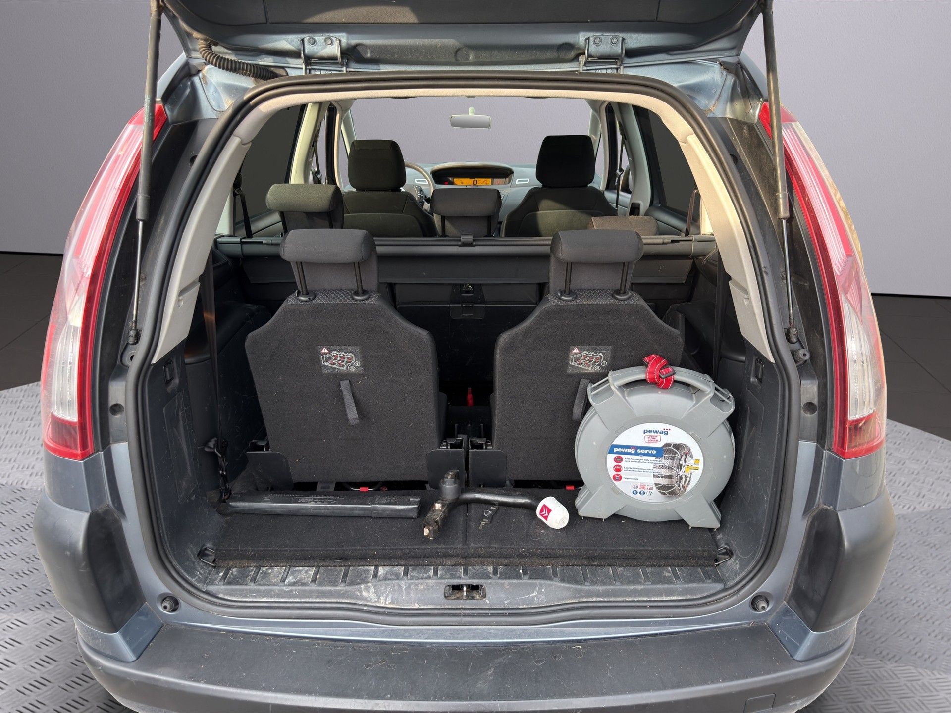 CITROEN Grand C4 Picasso 1.6i 16V Essentiel 7 Sitze-image-8
