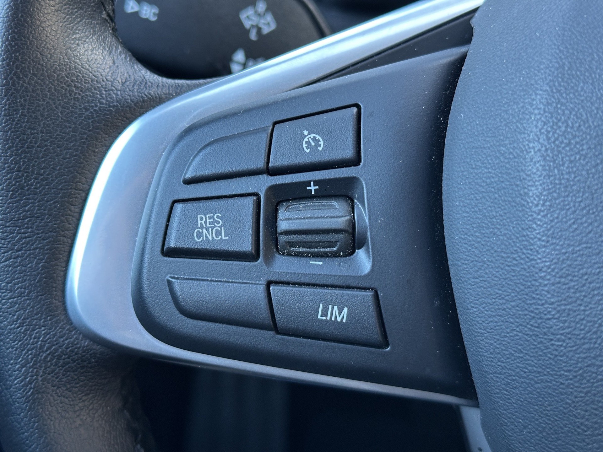 BMW 216d Gran Tourer DKG Luxury Line-image-15