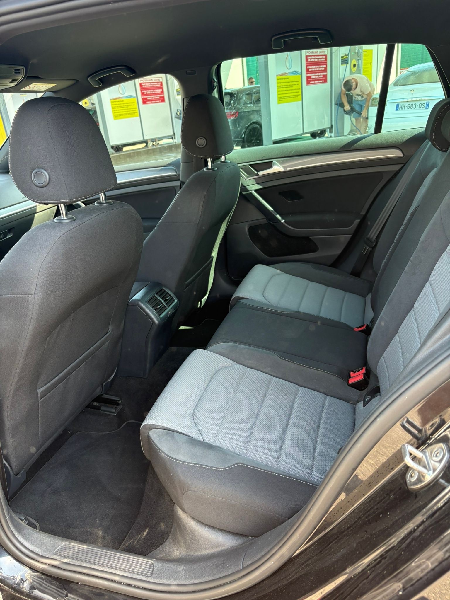 VW 1.4 TSI 122 Cup R-Line-image-2