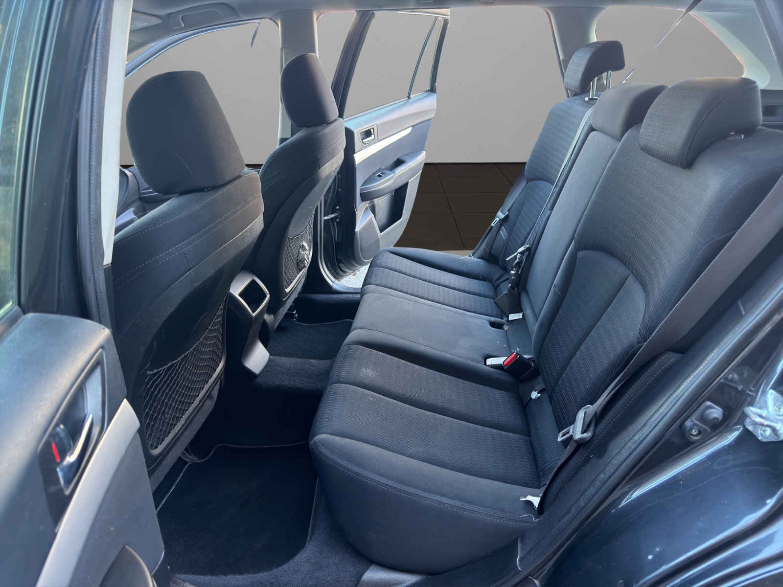 SUBARU Legacy 2.0i Advantage AWD Lineartronic-image-12