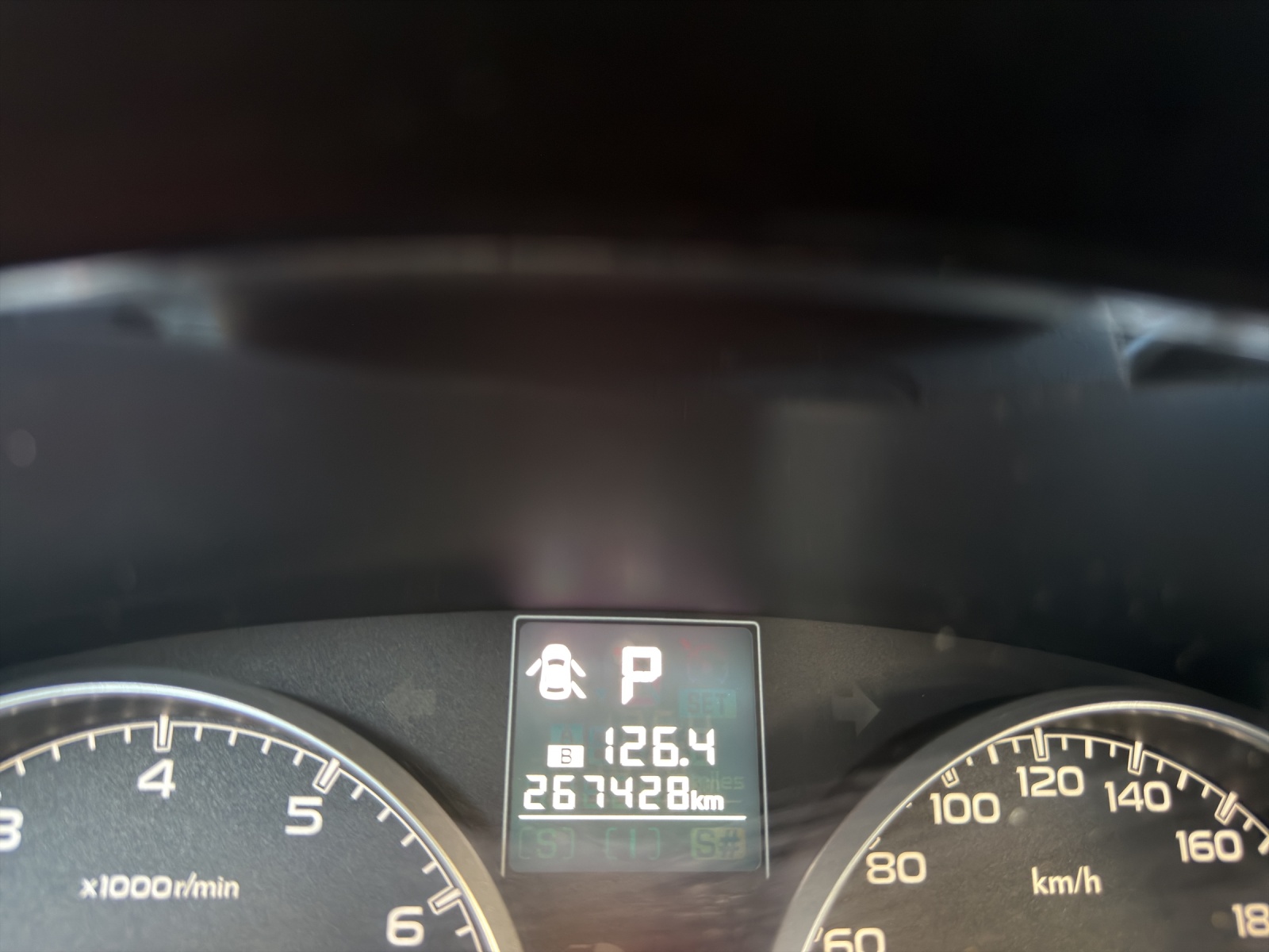 SUBARU Legacy 2.0i Advantage AWD Lineartronic-image-10