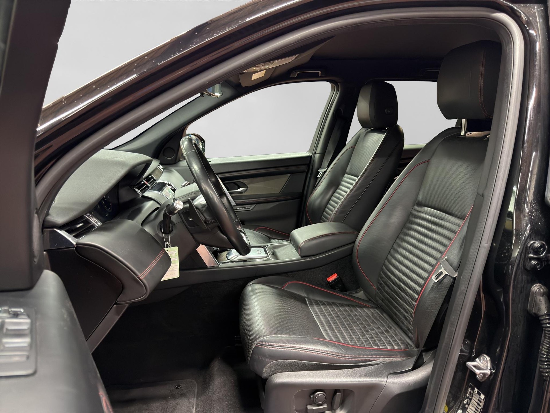 LAND ROVER Discovery Sport 2.0 Si4 R-Dynamic HSE-image-1