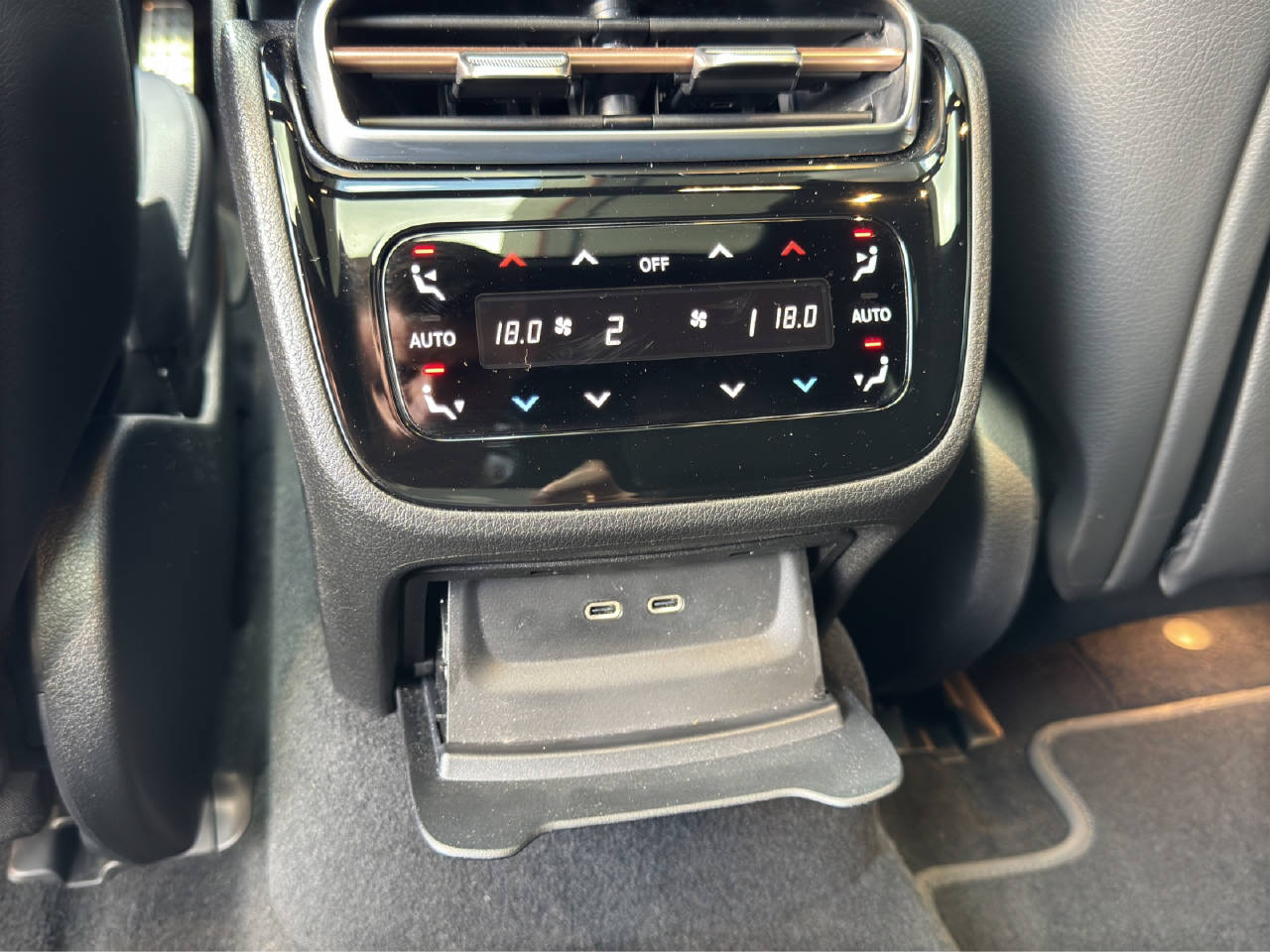 MERCEDES-BENZ EQS 450+ AMG Line-image-11