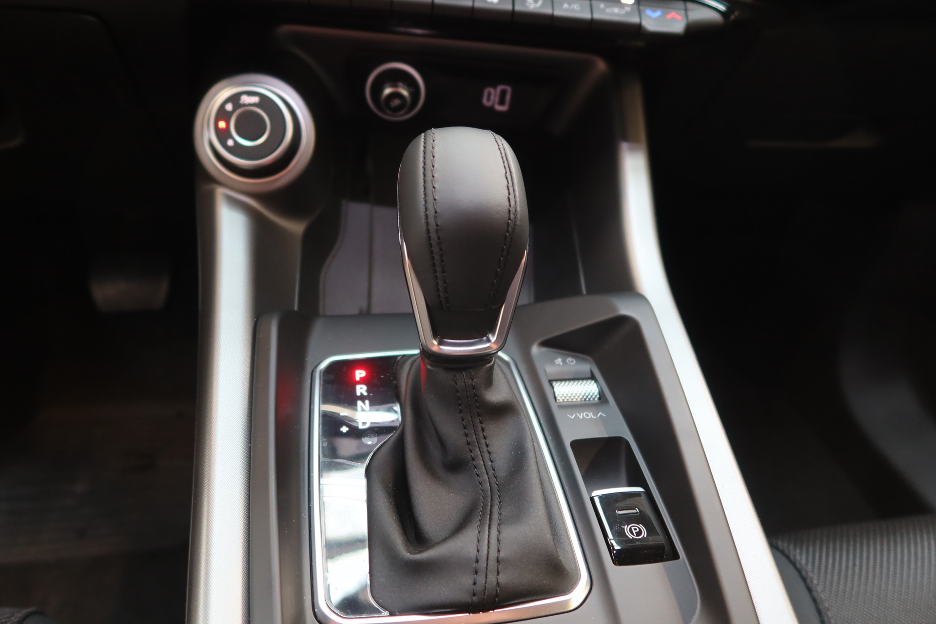 ALFA ROMEO Tonale 1.5 Hybrid Sprint-image-6