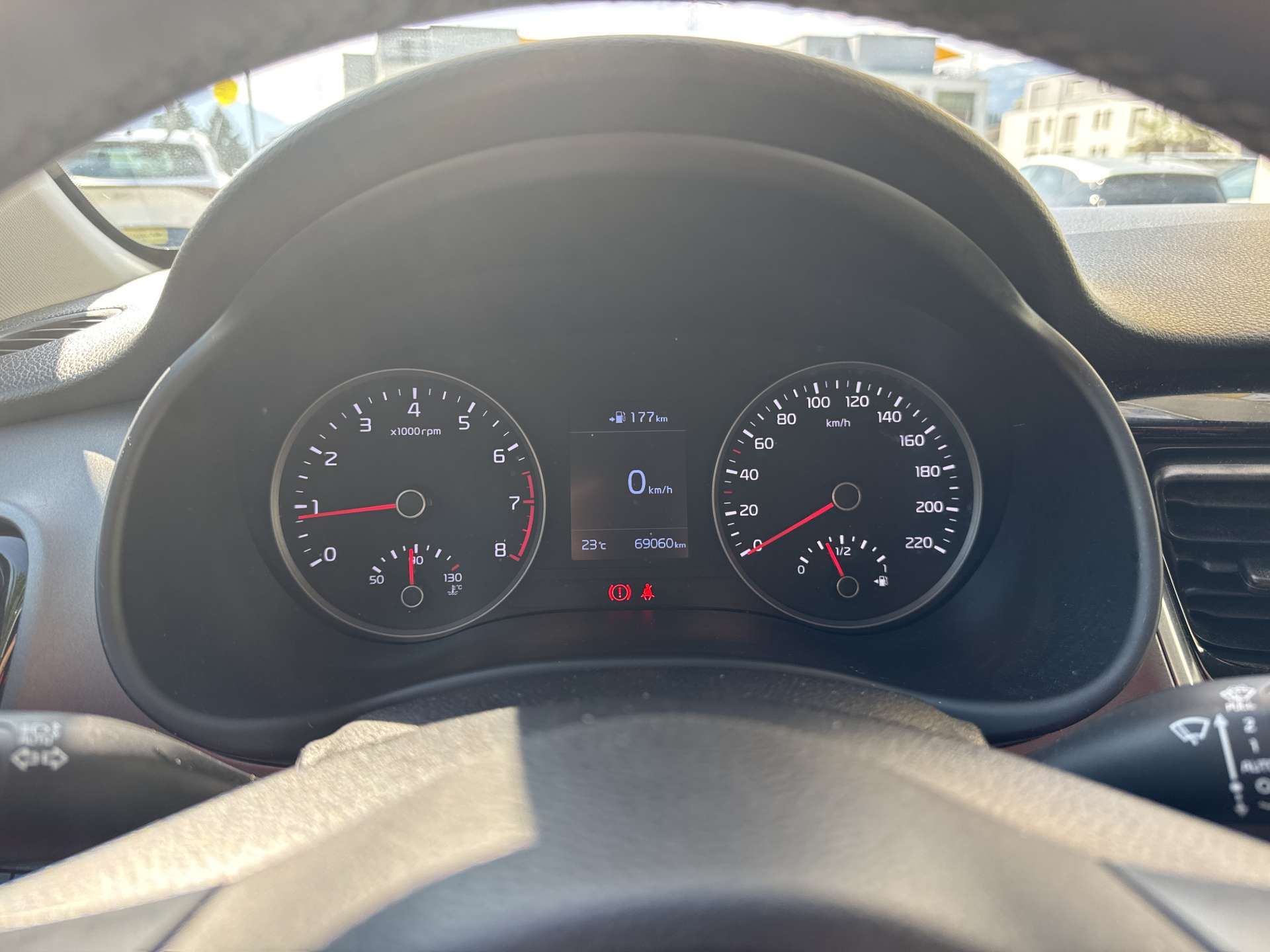 KIA Stonic 1.0 T-GDI Style-image-11