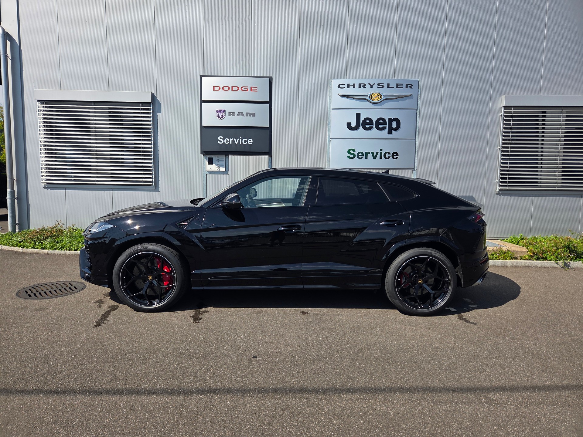 LAMBORGHINI Urus E-Gear-image-0