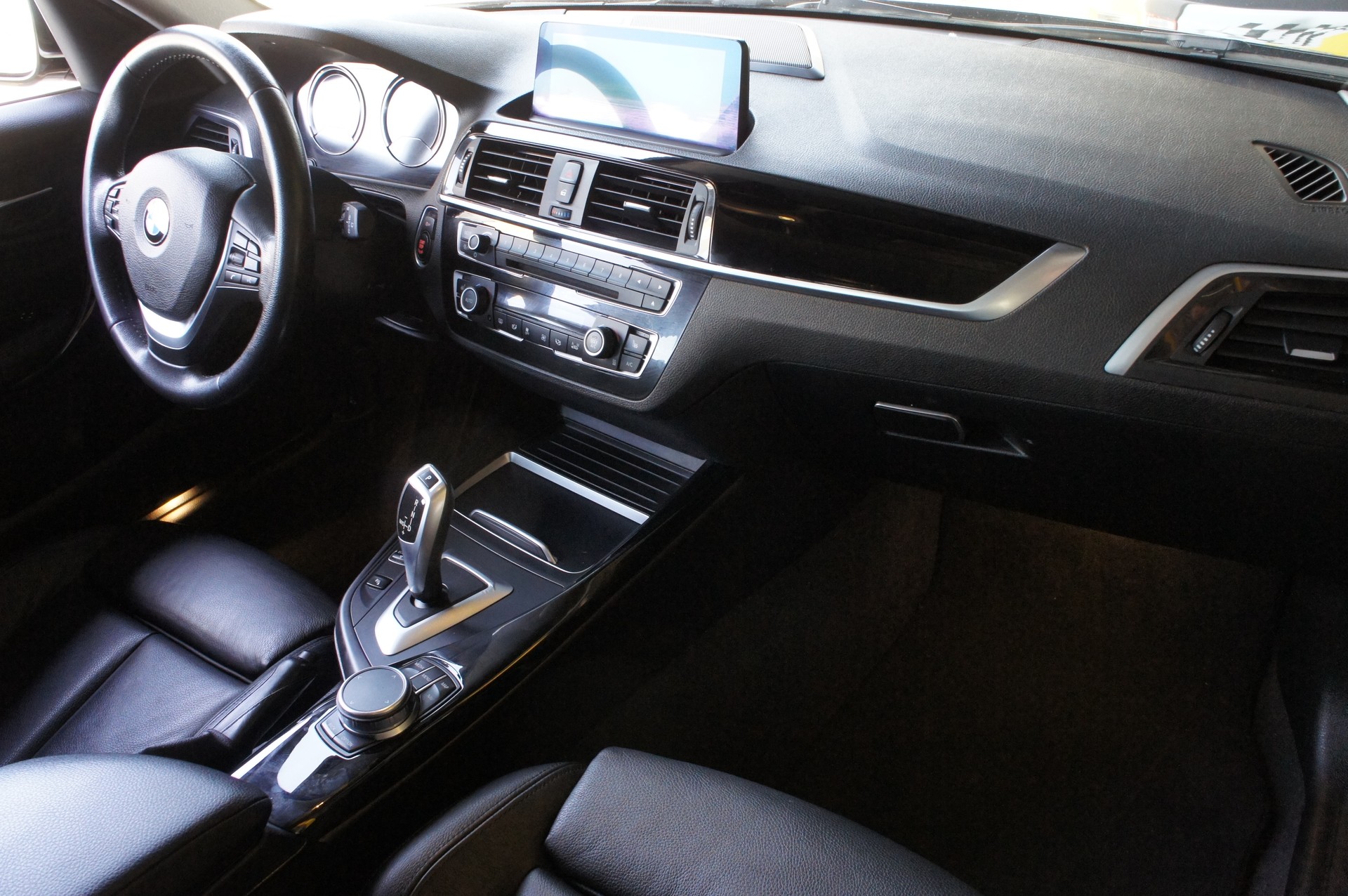 BMW 118i Steptronic-image-11