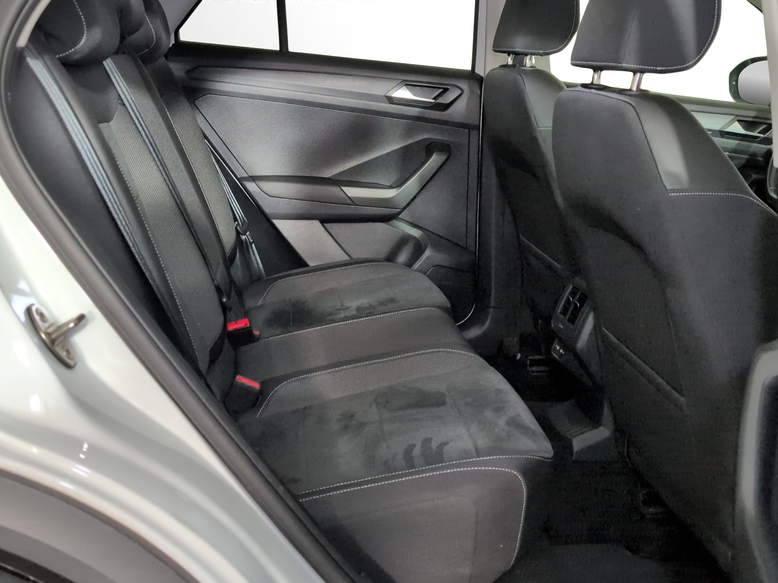 VW T-Roc 2.0 TSI Style DSG 4Motion-image-8