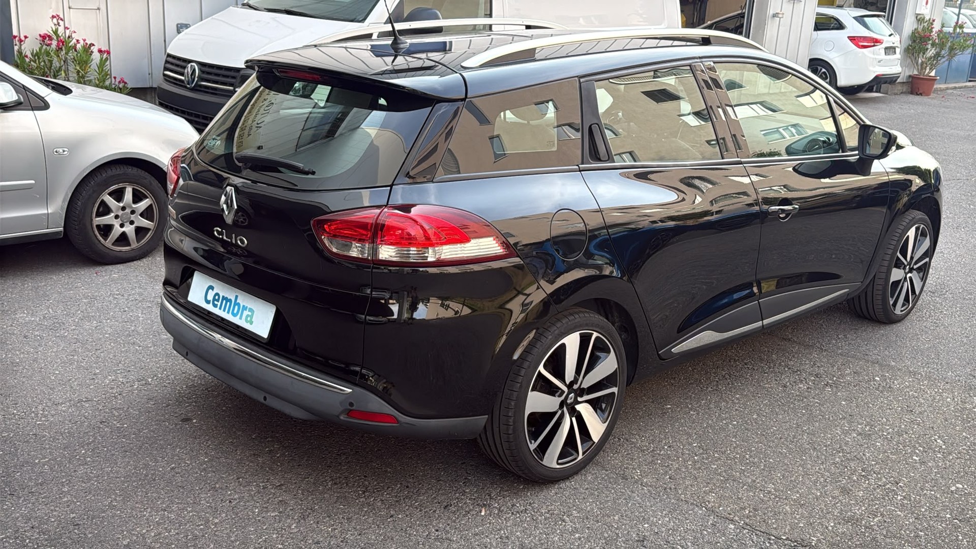 RENAULT Clio Grandtour 1.2 16V T Swiss Edition EDC-image-3
