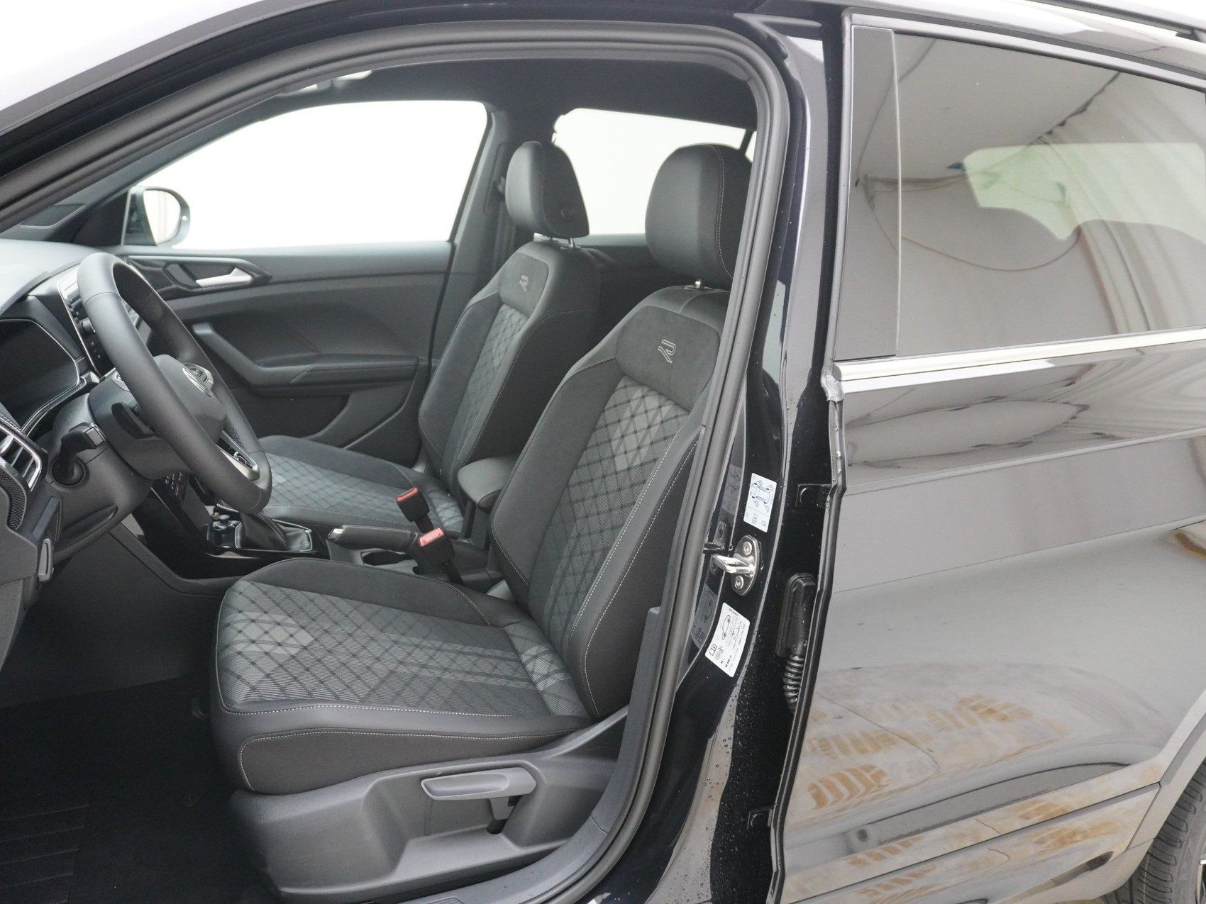 VW T-Cross 1.5 TSI R-Line DSG-image-12