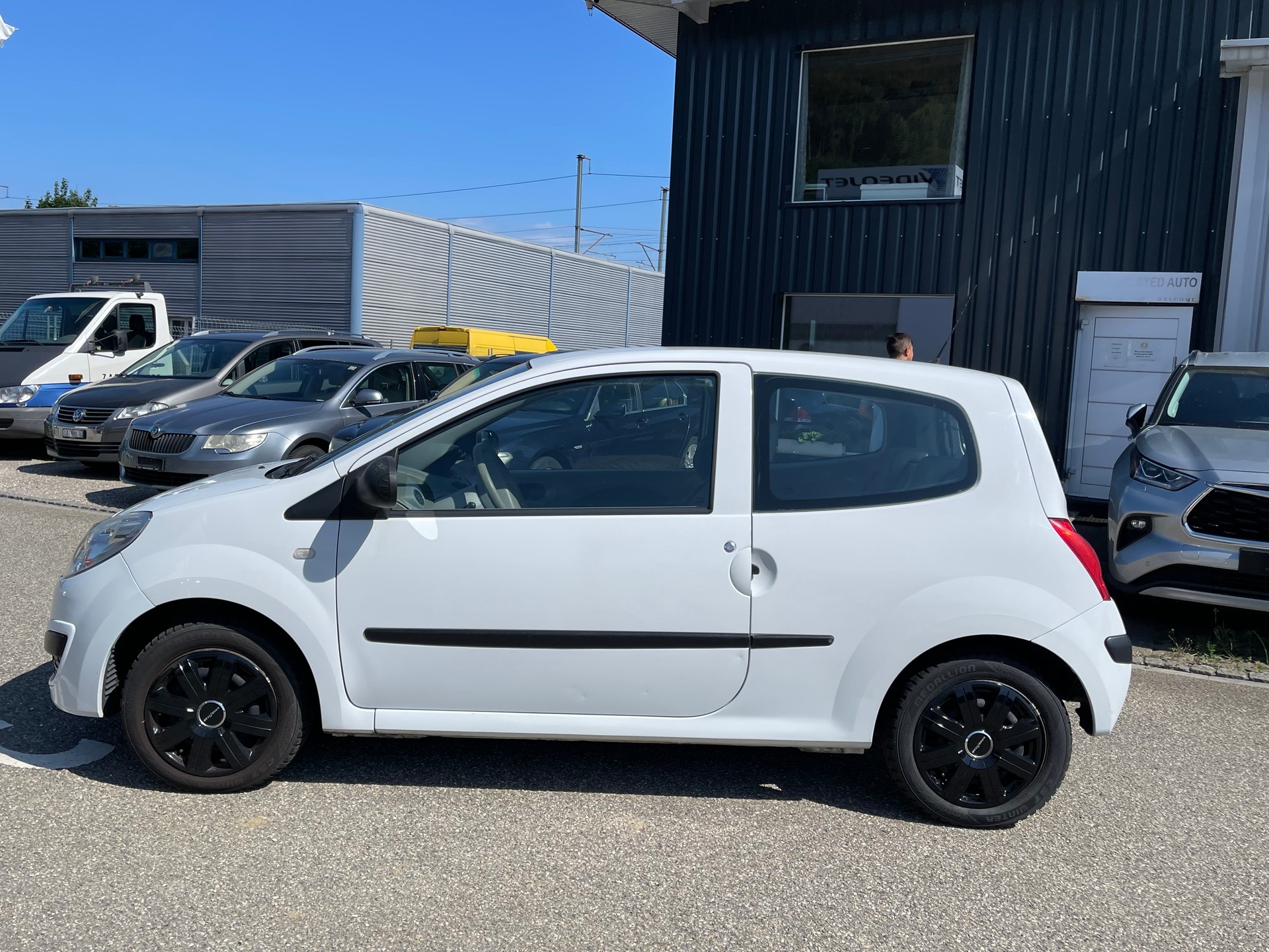 RENAULT Twingo 1.2 Authentique-image-7