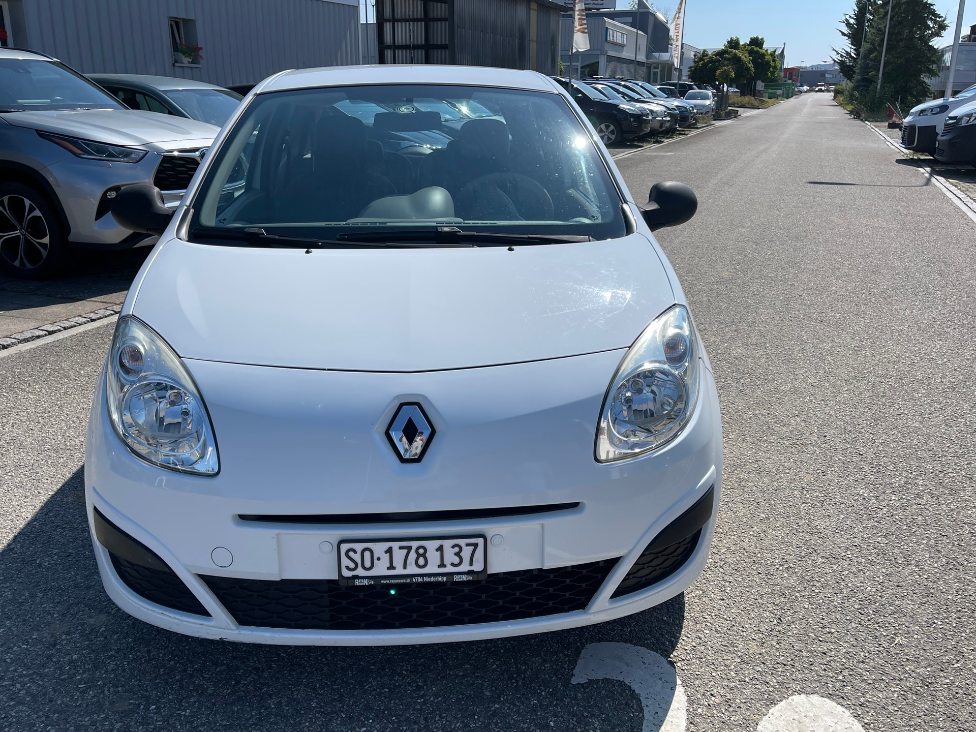 RENAULT Twingo 1.2 Authentique-image-1