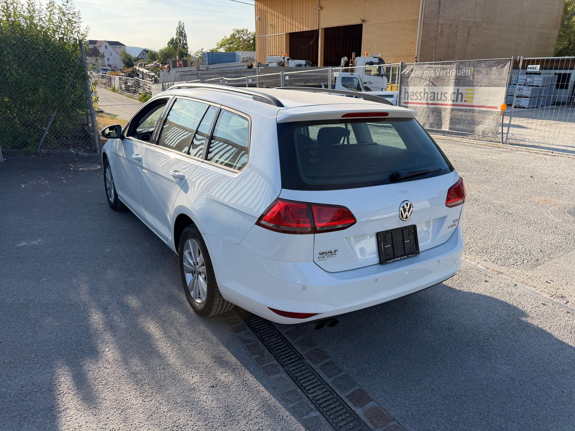 VW Golf Variant 1.6 TDI Start 4M 4Motion-image-1