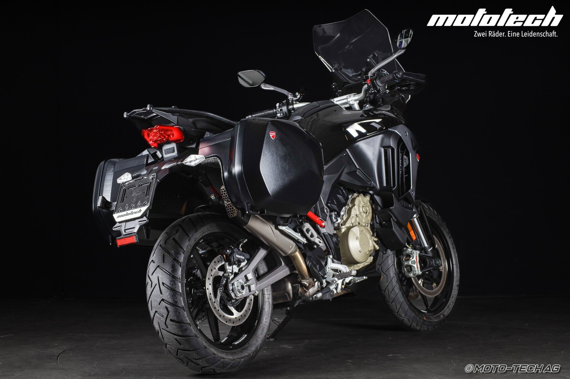 DUCATI Multistrada V4 S Sport Travel & Radar-showroom-element-2