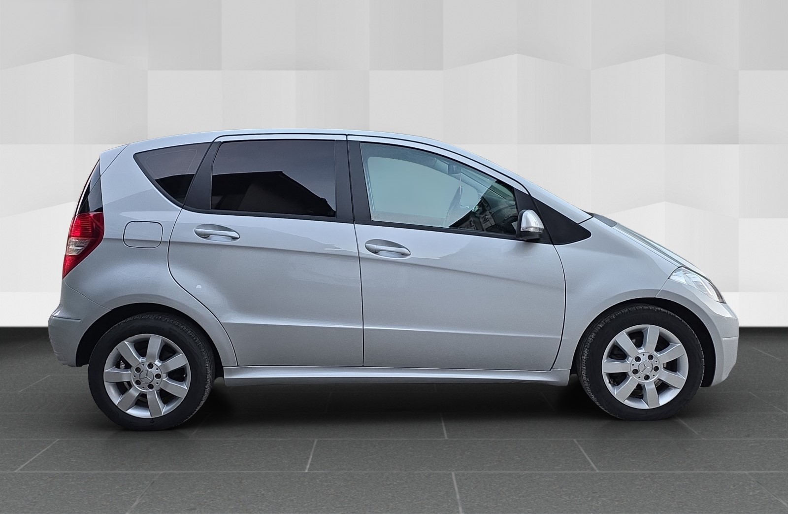 MERCEDES-BENZ A 160 CDI Elégance Autotronic-image-3