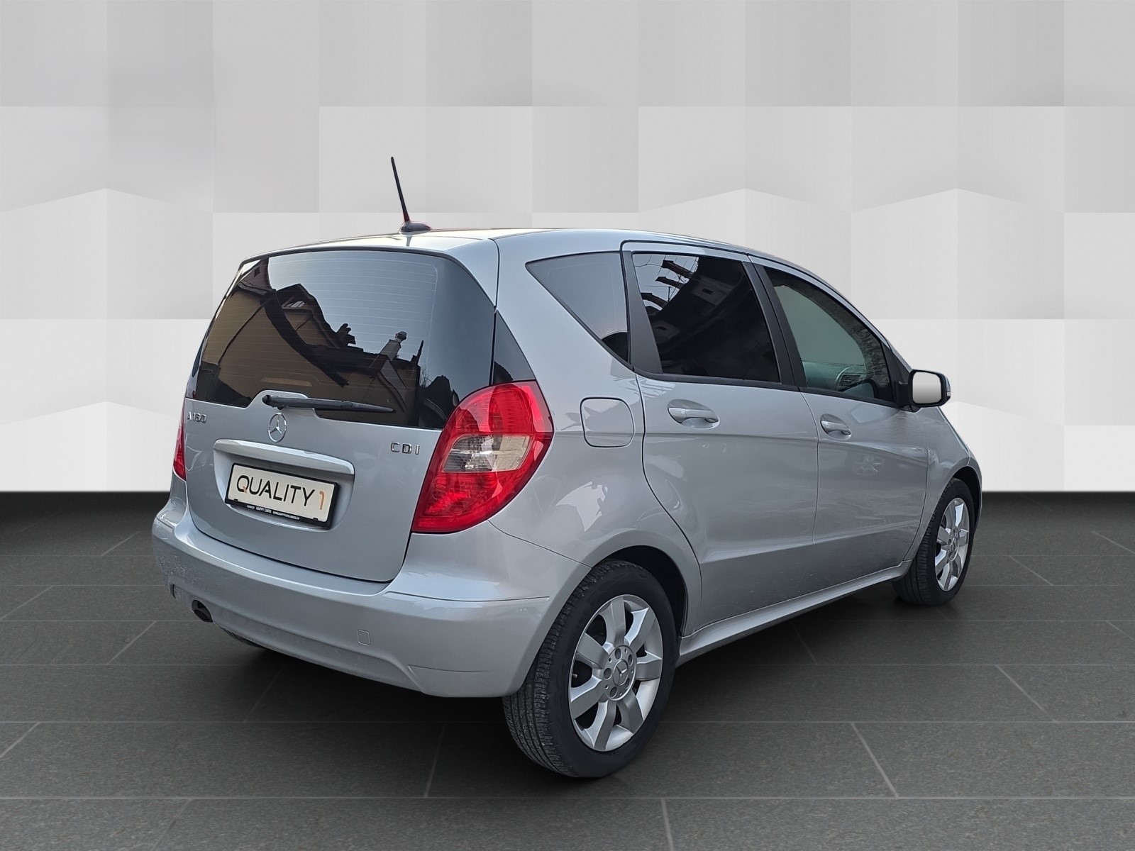 MERCEDES-BENZ A 160 CDI Elégance Autotronic-image-4
