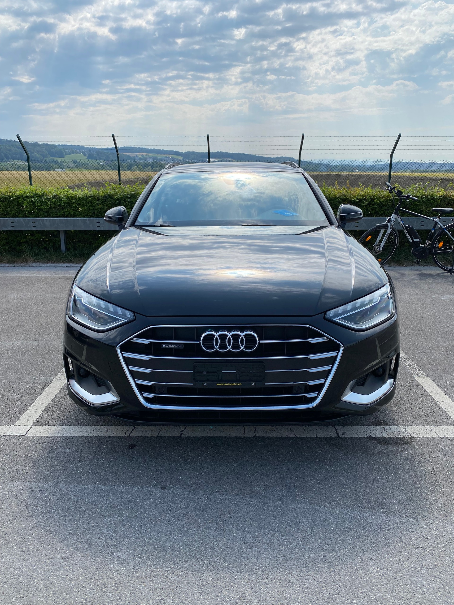 AUDI 2.0 40 TDI Attraction quattro S-Tronic-image-0
