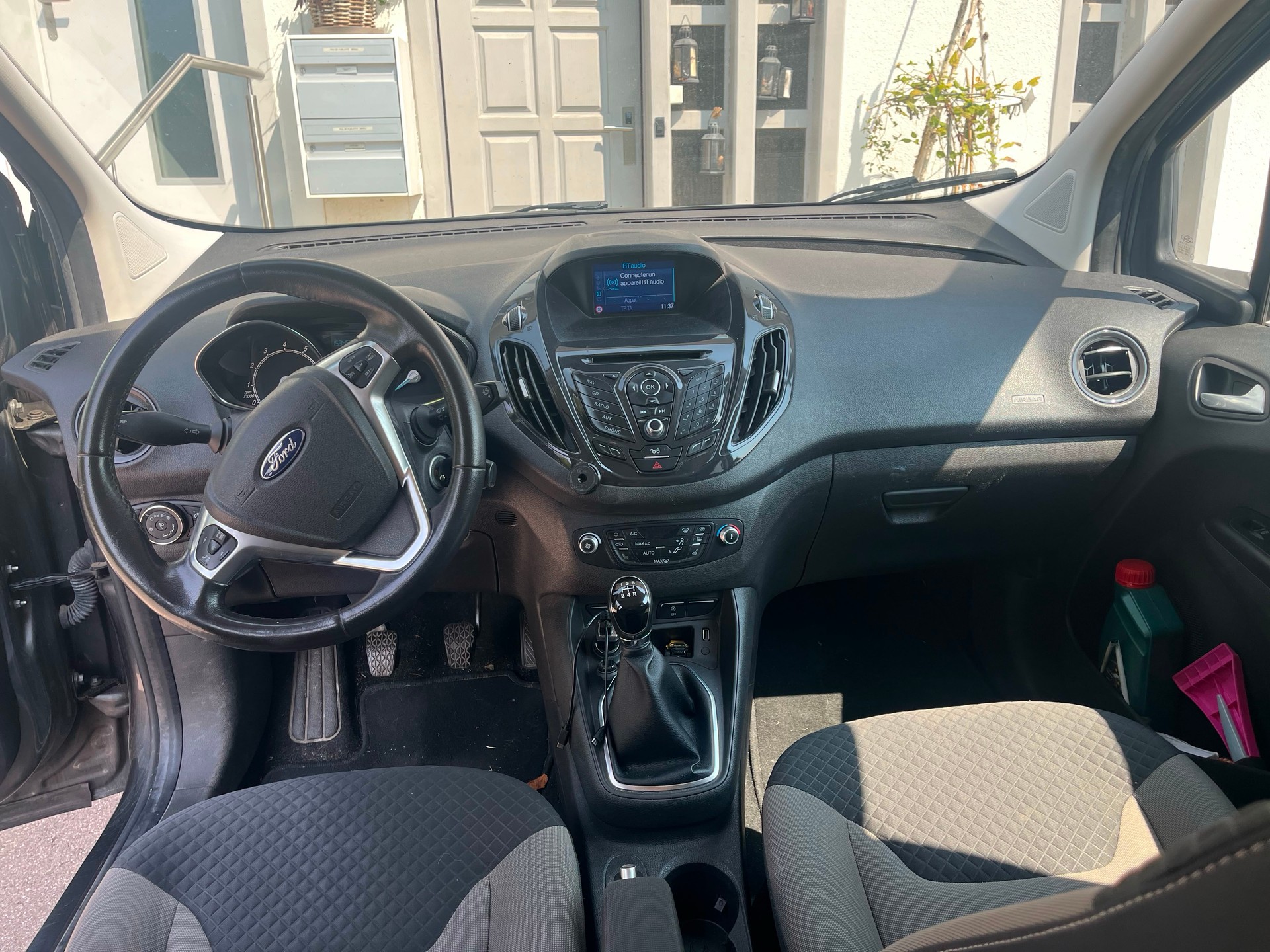 FORD 1.0 EcoB 100 Titanium-image-4