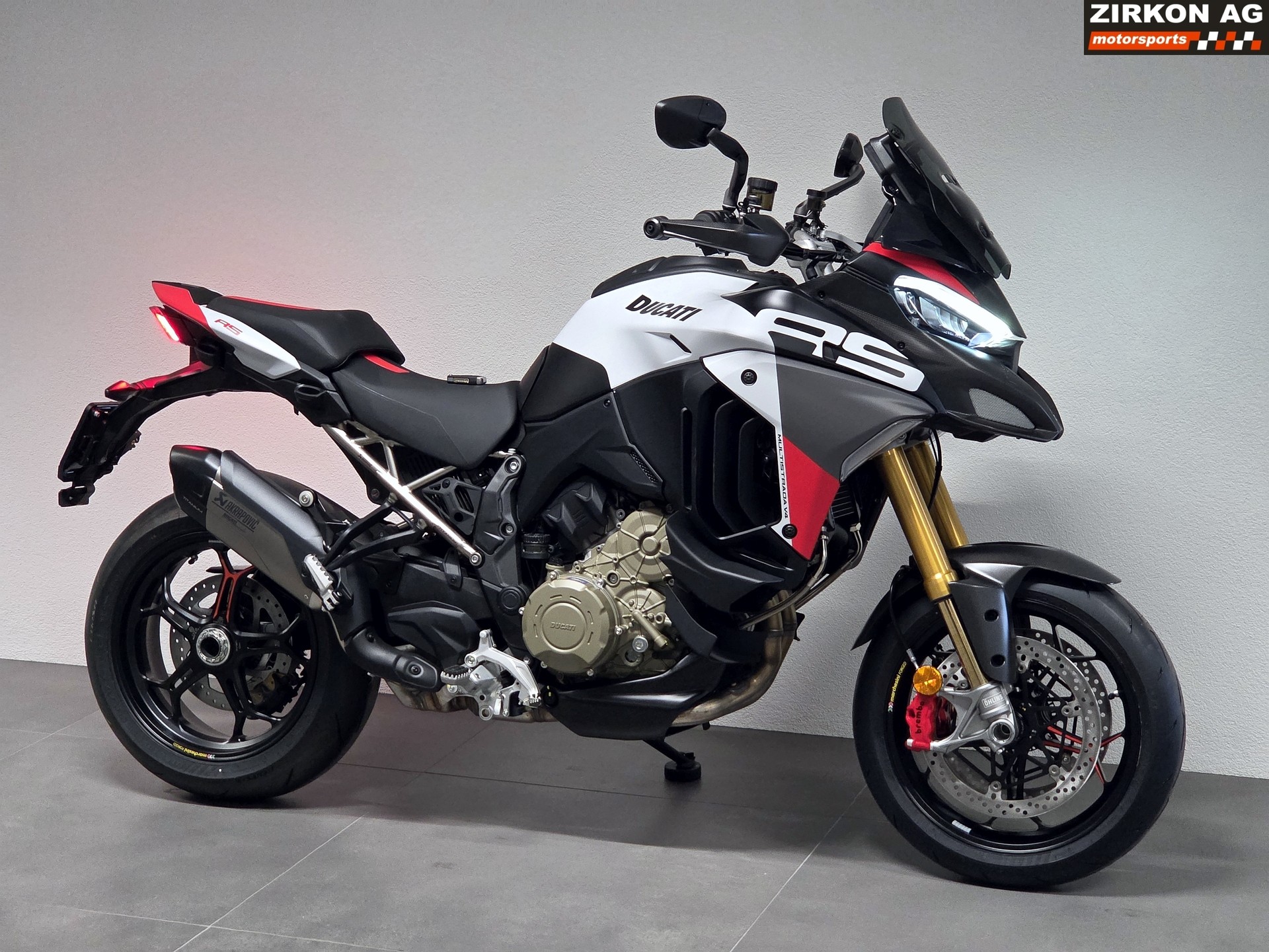 DUCATI Multistrada V4 RS '26-showroom-element-1