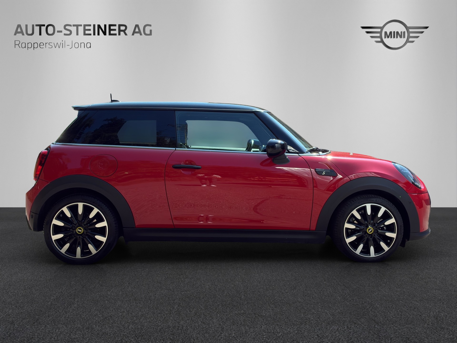 MINI Cooper SE-image-4