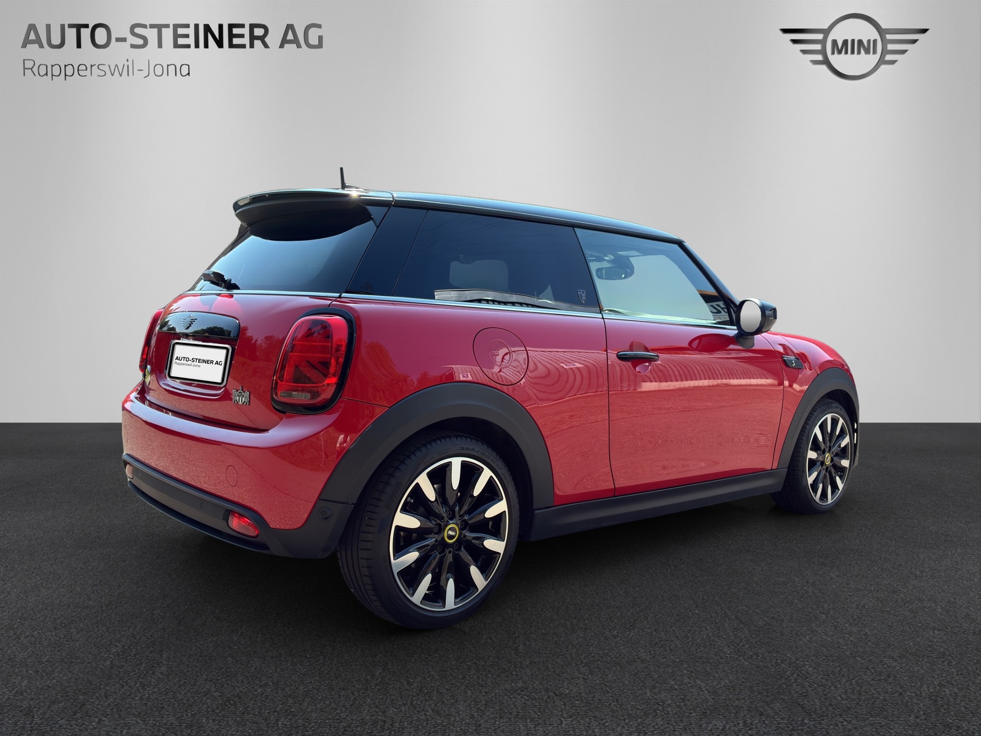 MINI Cooper SE-image-3