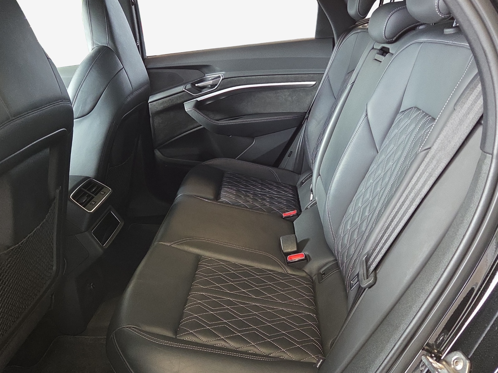 AUDI e-tron S quattro-image-11