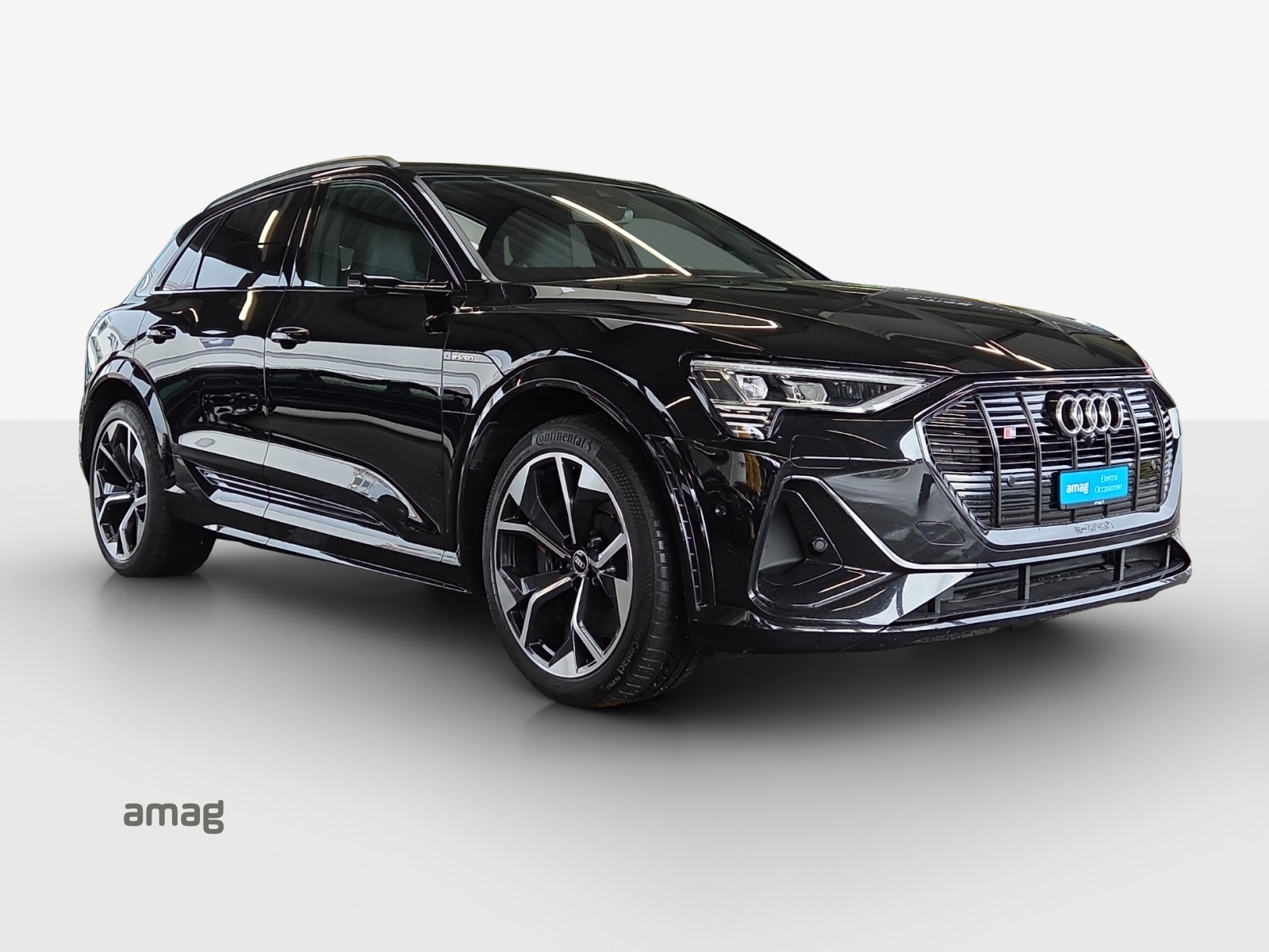 AUDI e-tron S quattro-image-5