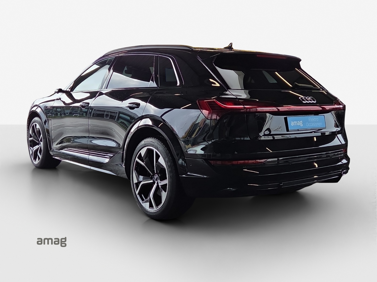 AUDI e-tron S quattro-image-2