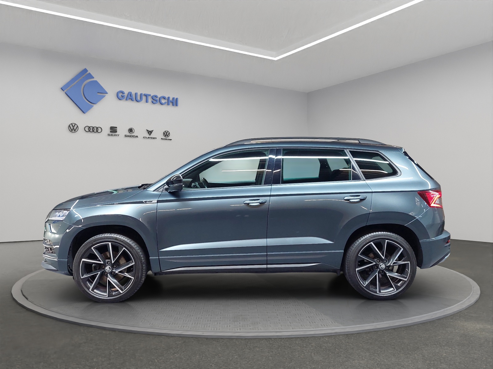 SKODA Karoq 2.0 TSI SportLine 4x4 DSG-image-1